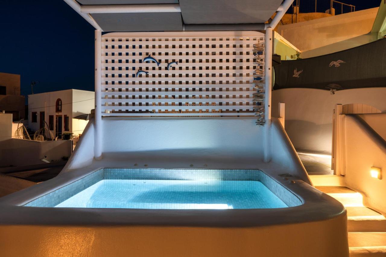 Astrea Suites Feggaropetra Cave House Fira  Exterior foto