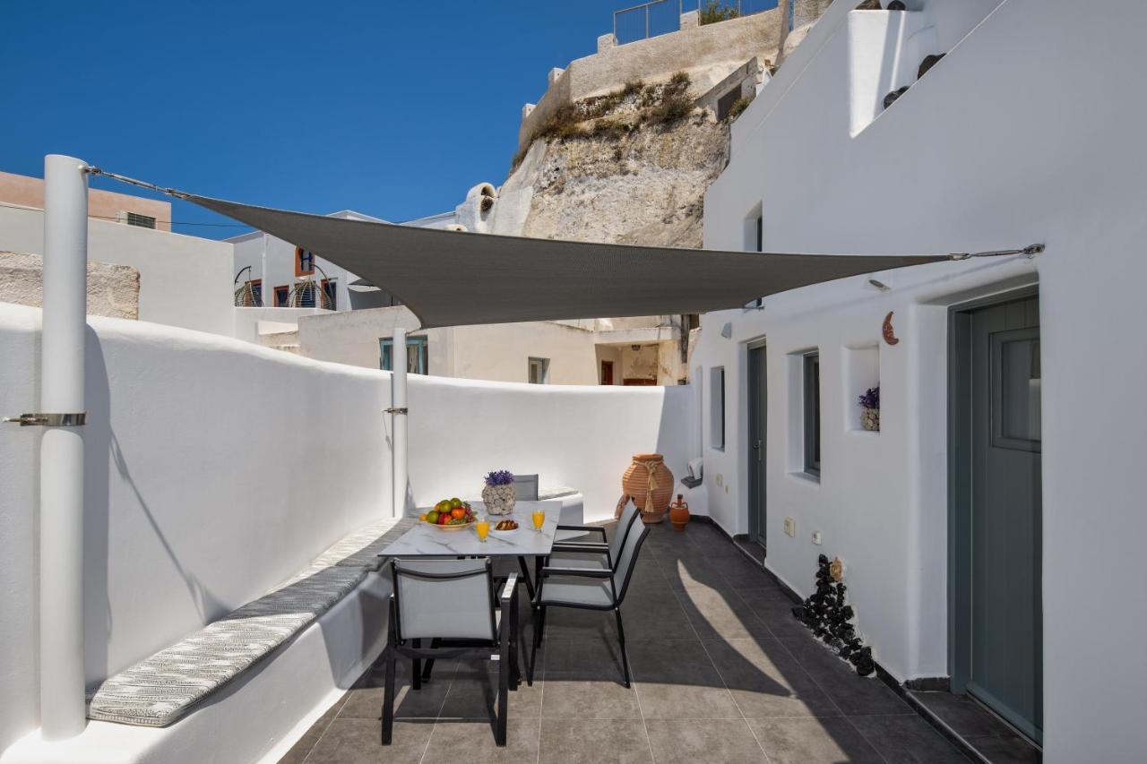 Astrea Suites Feggaropetra Cave House Fira  Exterior foto