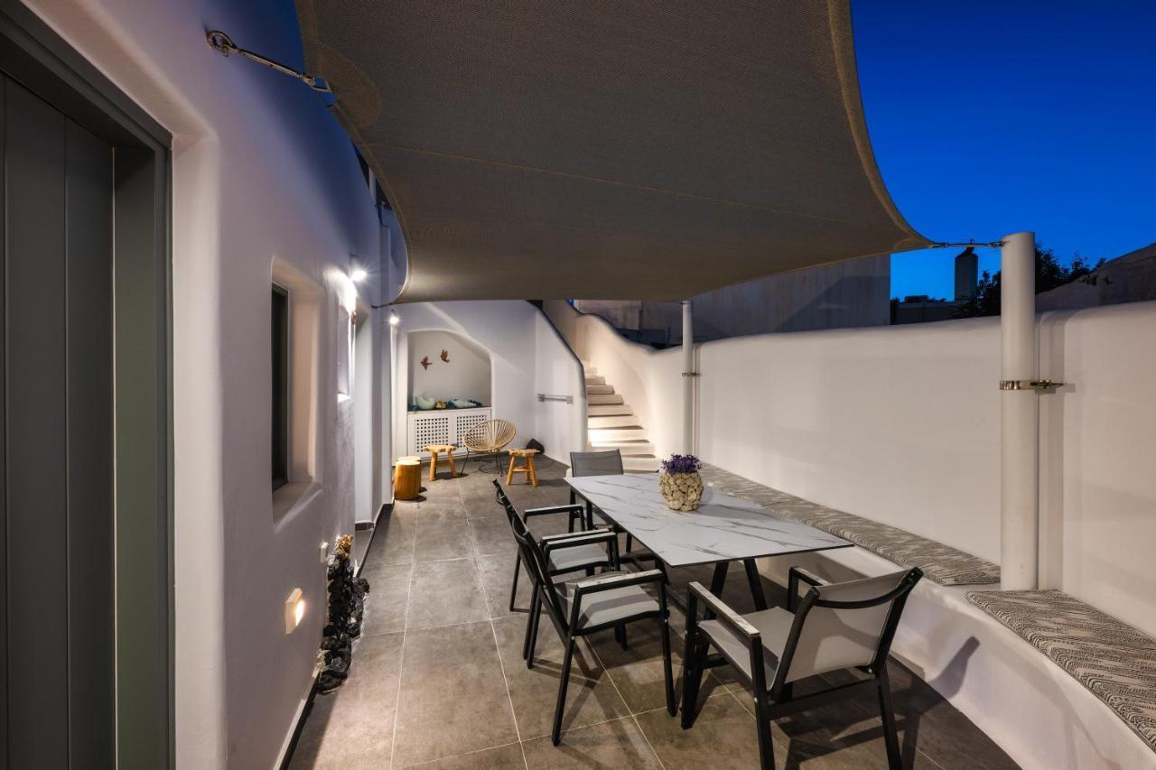 Astrea Suites Feggaropetra Cave House Fira  Exterior foto