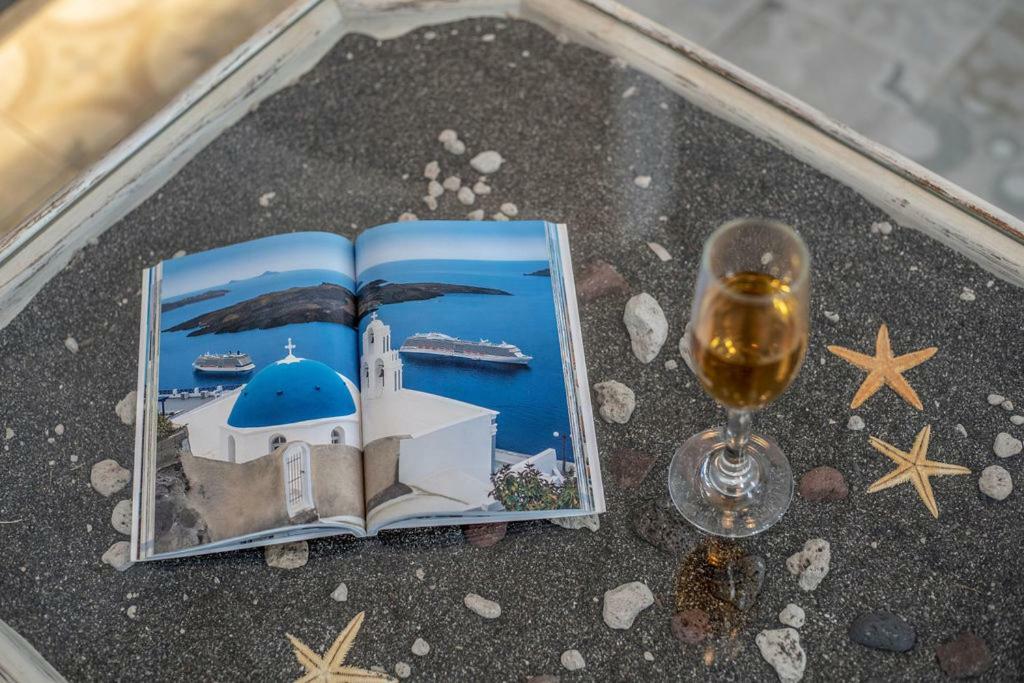 Astrea Suites Feggaropetra Cave House Fira  Exterior foto