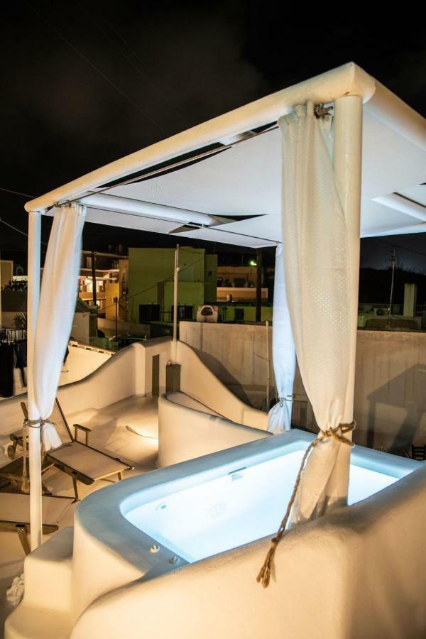 Astrea Suites Feggaropetra Cave House Fira  Exterior foto